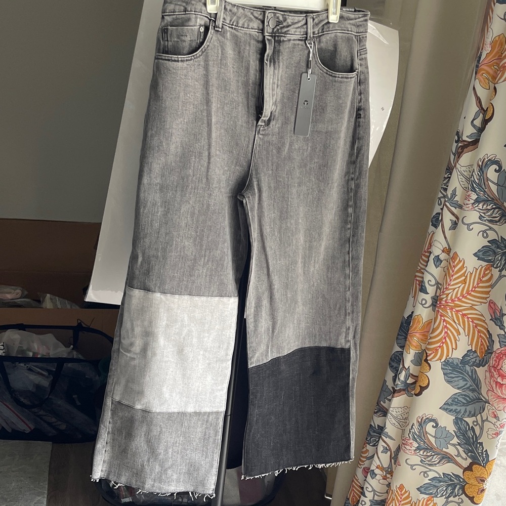 Tractr Stylish Gray and Black Women's Jeans